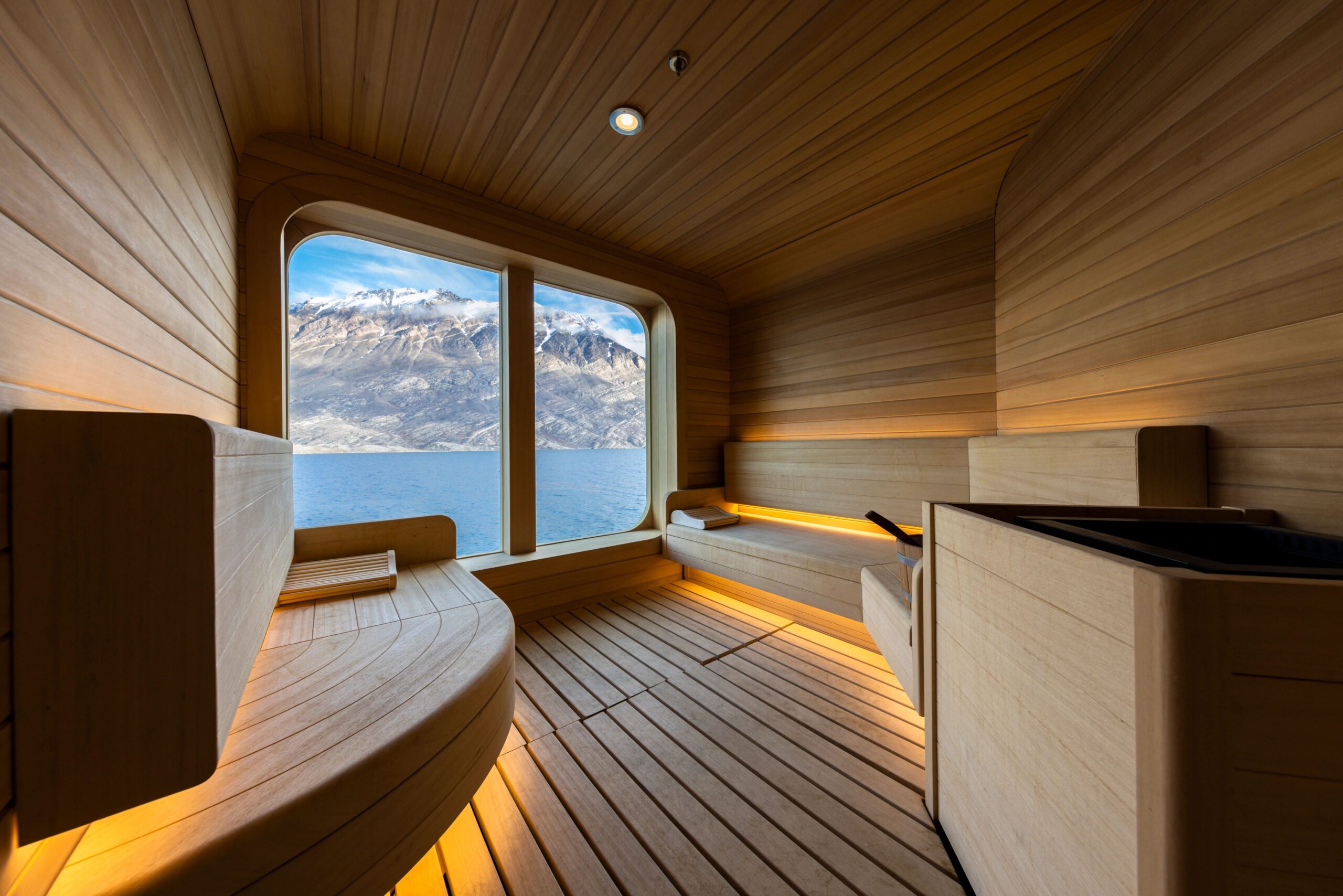 Venture-SBN-spa-sauna_Greenland_Alpe_Fjords_Location_SMartin_082722_8616