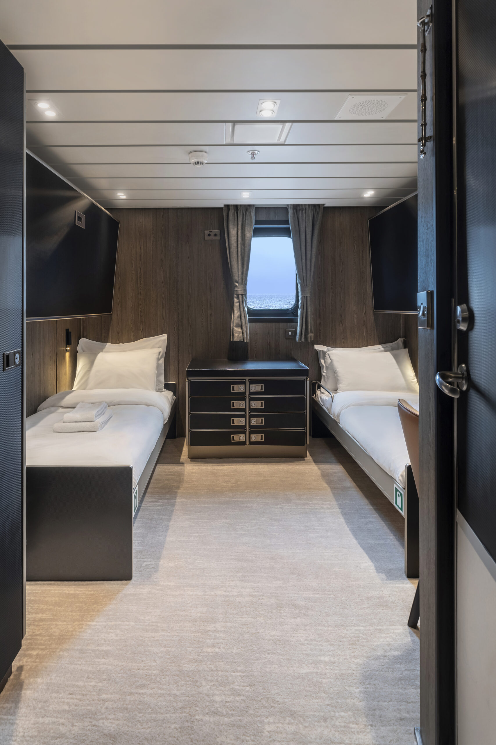 Superior cabin